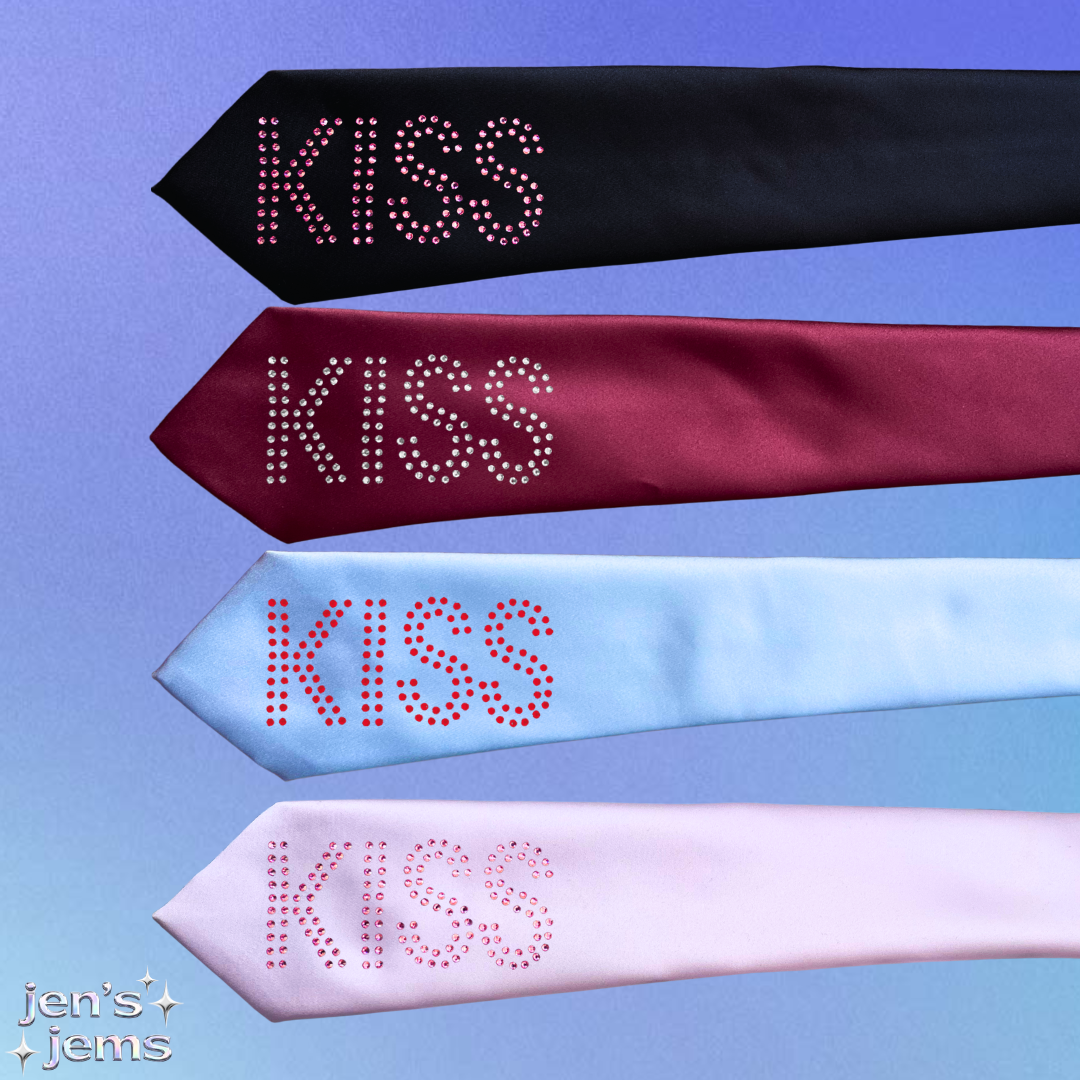 Harry Styles Kiss Tie