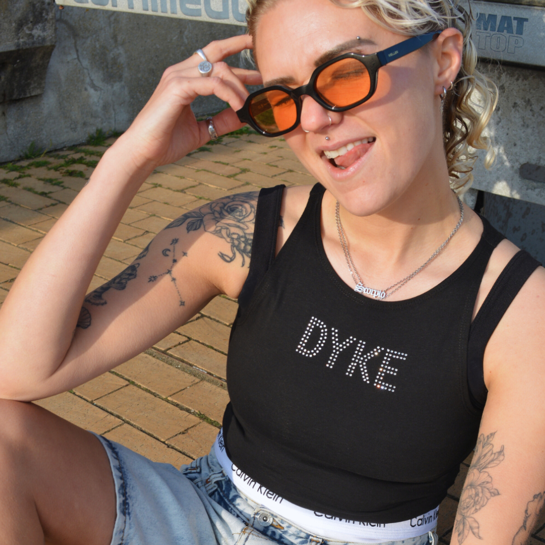 Dyke Font Vest